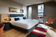 odmadrid_05-rooms_03_deluxeterrace-plazaview-001.jpg